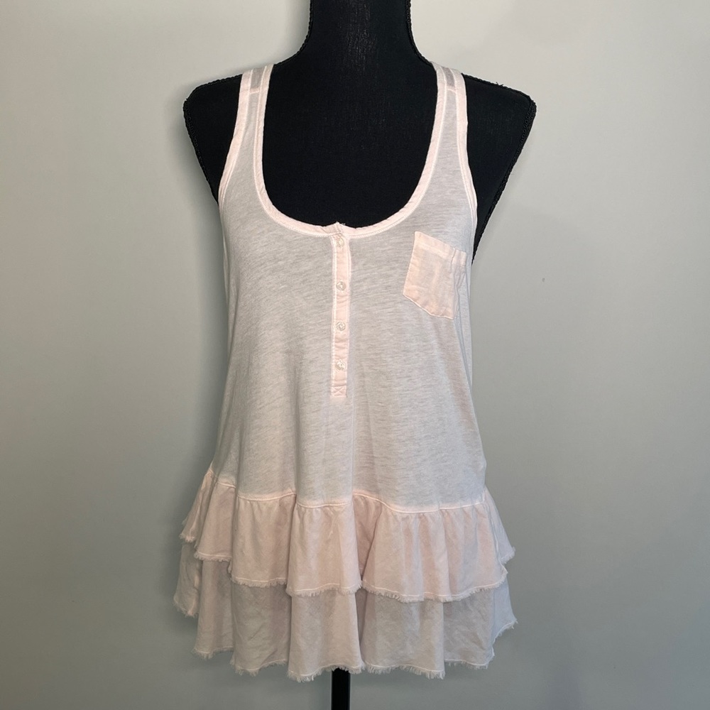 Baby pink tank top from the brand Aerie in a size small.